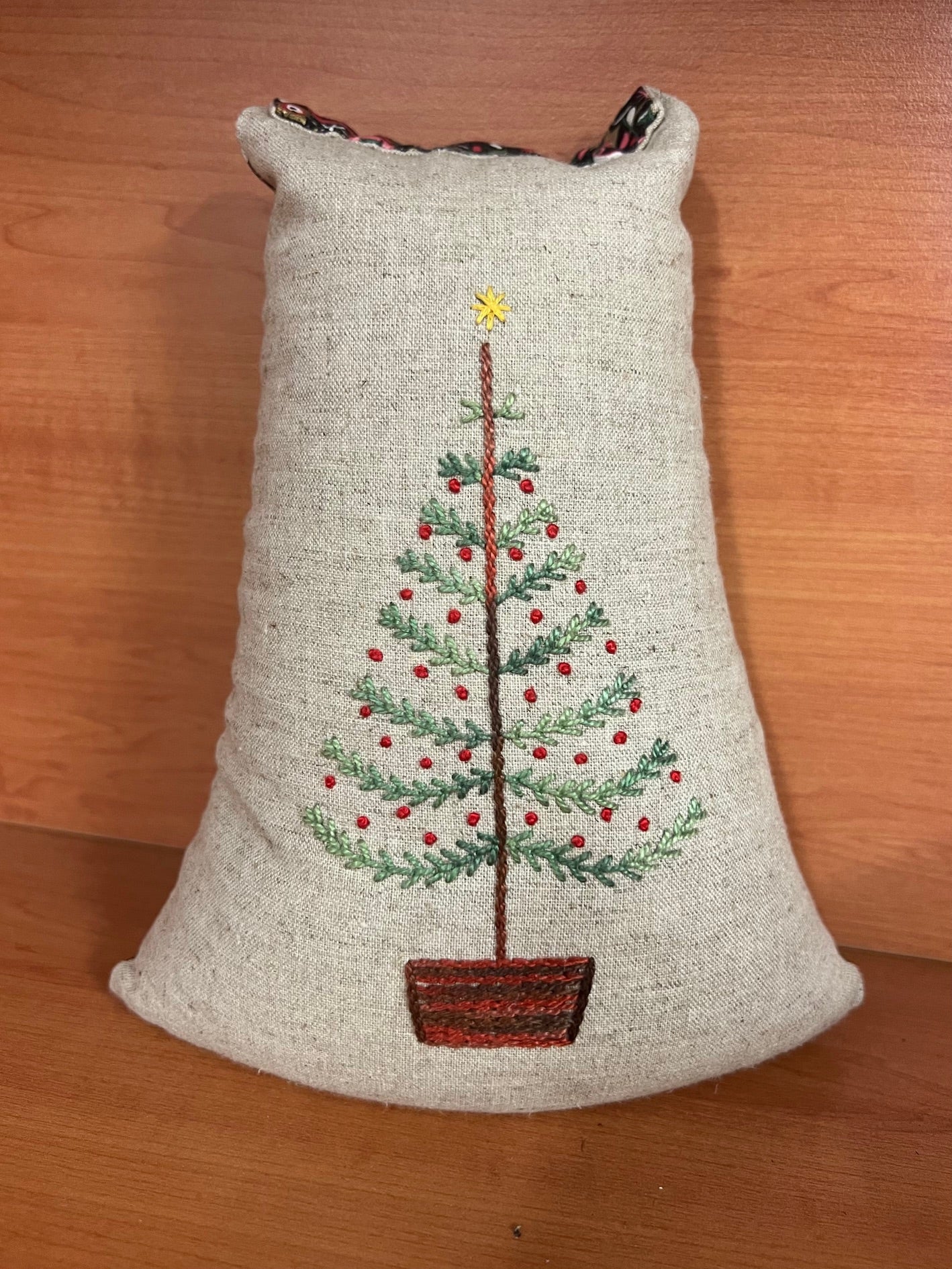 Christmas Tree Doorstop - Beige